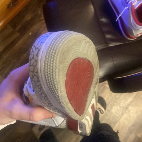 practically brand new retro 3 cardinals have the OG box - Picture 2 of 6